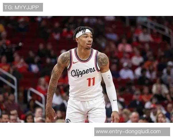 快船赛季转机乔丹米勒与桑德斯联手助力球队复苏 快船赛季转机乔丹米勒与桑德斯联手助力球队复苏